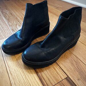 Eileen Fisher Chelsea Boots